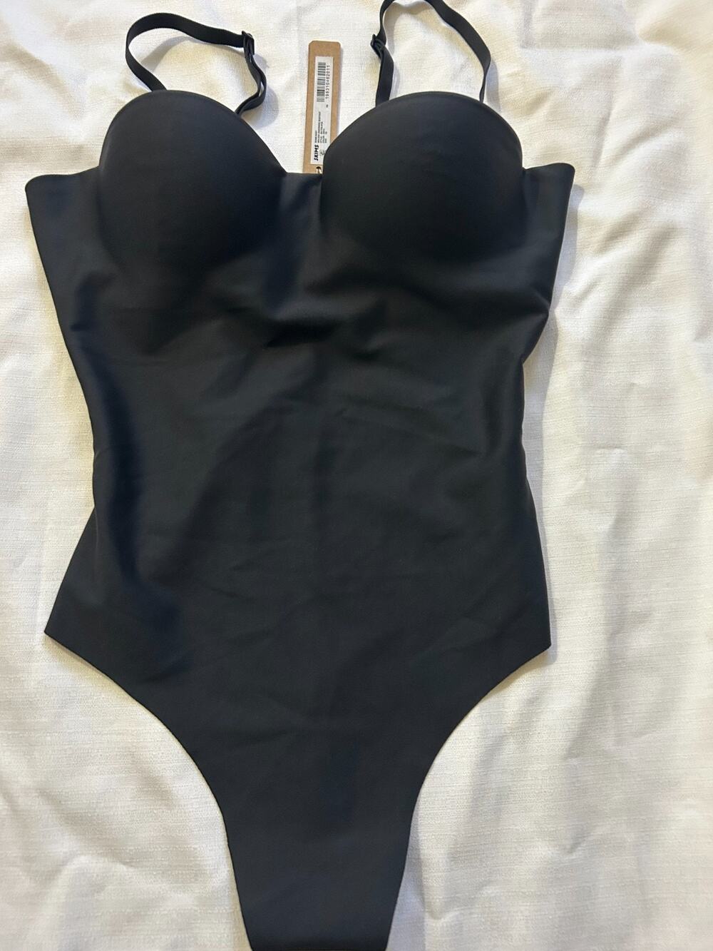 Skims NWT Body Molded Underwire Bodysuit Black Size XS